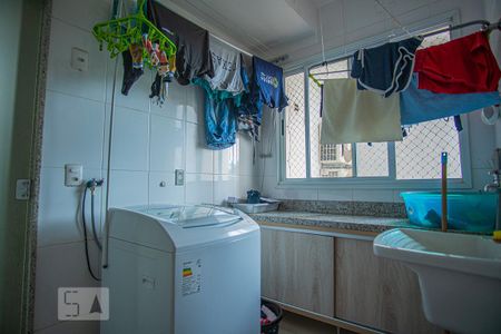 Apartamento à venda com 140m², 4 quartos e 2 vagas Apartamento à venda com 140m², 4 quartos e 2 vagasÁrea de Serviço
