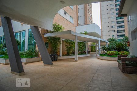 Apartamento à venda com 140m², 4 quartos e 2 vagas Apartamento à venda com 140m², 4 quartos e 2 vagasEntrada