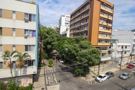Vista da Quarto de kitnet/studio à venda com 1 quarto, 20m² em Laranjeiras, Rio de Janeiro