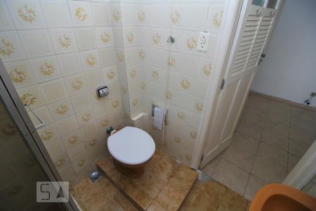 Banheiro Social de kitnet/studio à venda com 1 quarto, 20m² em Laranjeiras, Rio de Janeiro
