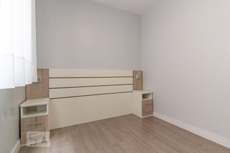 Quarto 2 de apartamento para alugar com 2 quartos, 58m² em Água Verde, Curitiba