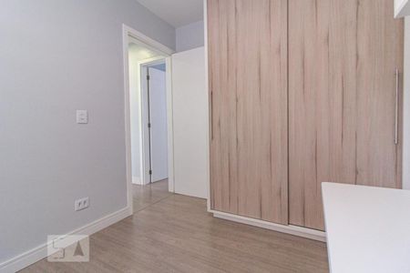 Quarto 1 de apartamento para alugar com 2 quartos, 58m² em Água Verde, Curitiba