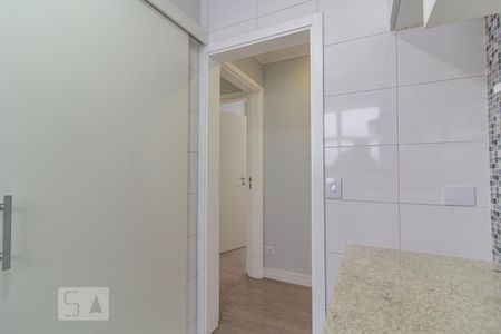 Cozinha de apartamento para alugar com 2 quartos, 58m² em Água Verde, Curitiba