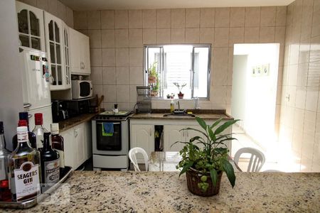 Casa à venda com 105m², 3 quartos e 1 vaga Casa à venda com 105m², 3 quartos e 1 vagaCozinha