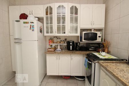 Casa à venda com 105m², 3 quartos e 1 vaga Casa à venda com 105m², 3 quartos e 1 vagaCozinha