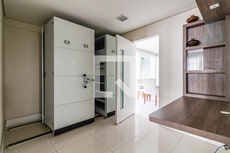 Apartamento para alugar com 500m², 4 quartos e 2 vagas Apartamento para alugar com 500m², 4 quartos e 2 vagasEscritório