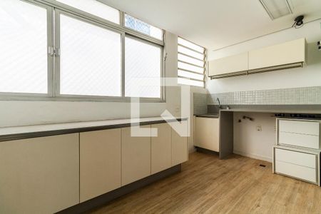 Apartamento para alugar com 500m², 4 quartos e 2 vagas Apartamento para alugar com 500m², 4 quartos e 2 vagasÁrea de Serviço