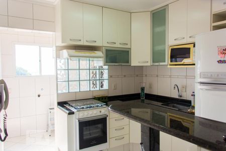 Apartamento à venda com 85m², 3 quartos e 2 vagasCozinha