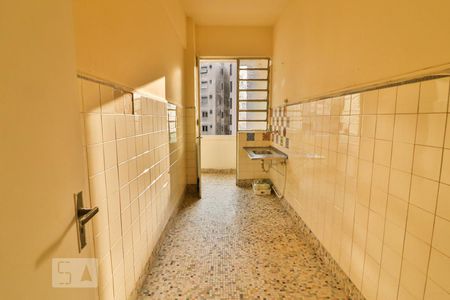 Cozinha de apartamento para alugar com 1 quarto, 50m² em Bela Vista, São Paulo