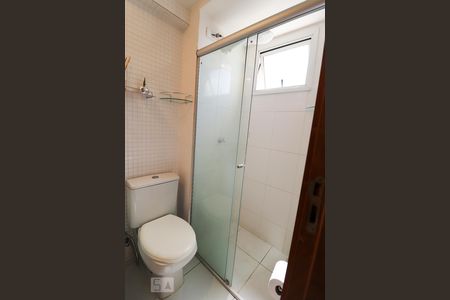 Apartamento para alugar com 56m², 2 quartos e 1 vaga Apartamento para alugar com 56m², 2 quartos e 1 vagaBanheiro da Suíte