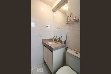 Apartamento para alugar com 56m², 2 quartos e 1 vaga Apartamento para alugar com 56m², 2 quartos e 1 vagaBanheiro da Suíte