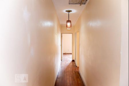 Corredor de casa à venda com 5 quartos, 203m² em Penha de França, São Paulo