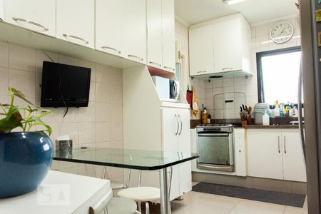 Apartamento à venda com 145m², 4 quartos e 3 vagasCozinha
