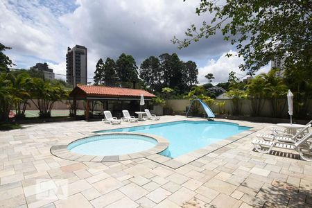 Apartamento à venda com 145m², 4 quartos e 3 vagasÁrea comum - Piscina