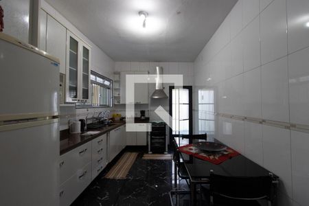 Casa à venda com 275m², 4 quartos e 3 vagasCozinha
