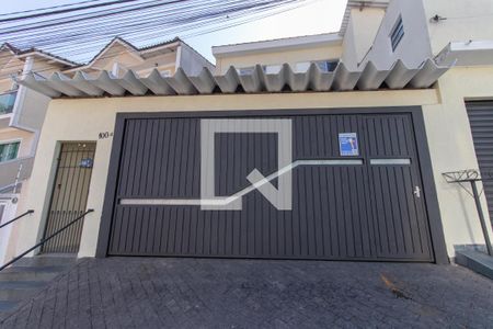 Casa à venda com 275m², 4 quartos e 3 vagasFachada