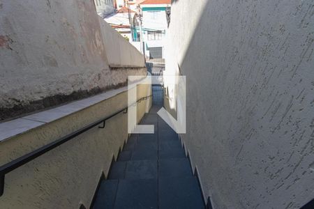 Casa à venda com 275m², 4 quartos e 3 vagasEscada