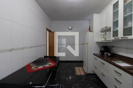 Casa à venda com 275m², 4 quartos e 3 vagasCozinha
