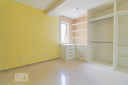 Quarto 2 de casa de condomínio para alugar com 3 quartos, 180m² em Fanny, Curitiba