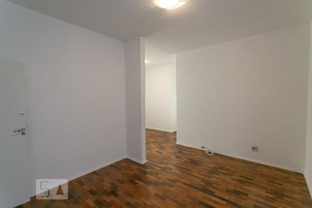 Apartamento à venda com 95m², 3 quartos e 1 vaga Apartamento à venda com 95m², 3 quartos e 1 vagaSala
