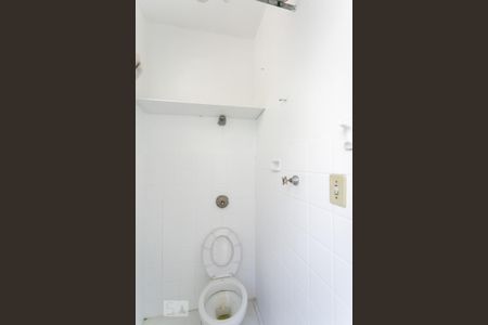 Apartamento à venda com 95m², 3 quartos e 1 vaga Apartamento à venda com 95m², 3 quartos e 1 vagaBanheiro de Serviço