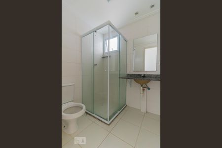 Apartamento à venda com 74m², 2 quartos e 1 vaga Apartamento à venda com 74m², 2 quartos e 1 vagaBanheiro