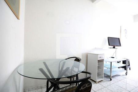 Sala de kitnet/studio para alugar com 1 quarto, 33m² em Boqueirão, Santos