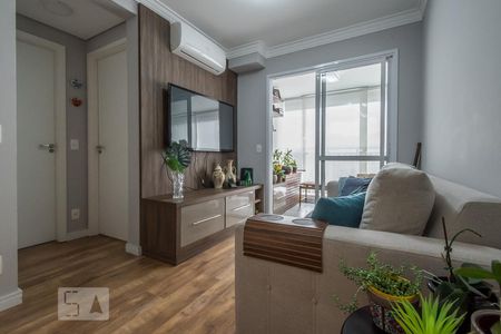 Sala de apartamento para alugar com 2 quartos, 55m² em Santo Amaro, São Paulo