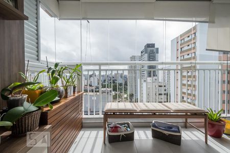 Varanda de apartamento para alugar com 2 quartos, 55m² em Santo Amaro, São Paulo