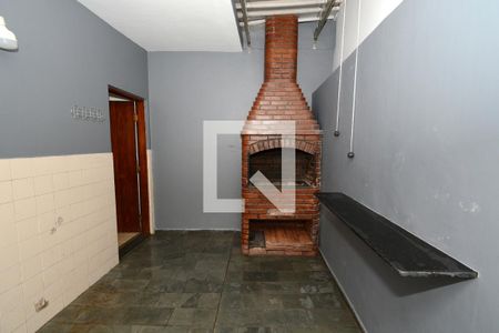 Casa à venda com 130m², 2 quartos e 2 vagasQuintal