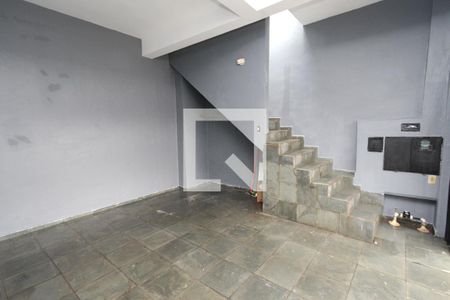 Casa à venda com 130m², 2 quartos e 2 vagasGaragem