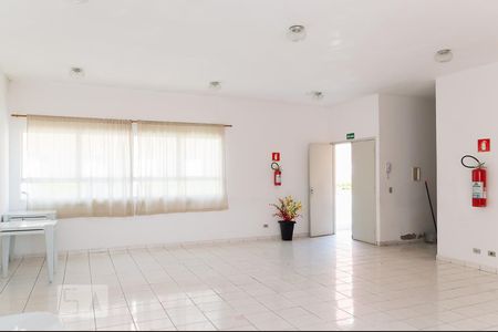 Apartamento para alugar com 52m², 2 quartos e 1 vagaSalão de festas 2