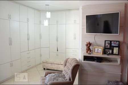 Casa para alugar com 350m², 4 quartos e 2 vagasQuarto