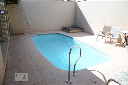 Casa para alugar com 350m², 4 quartos e 2 vagasÁrea externa
