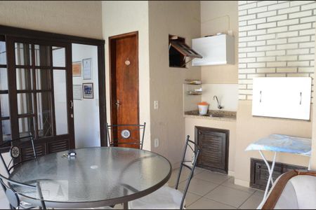 Casa para alugar com 350m², 4 quartos e 2 vagasÁrea externa