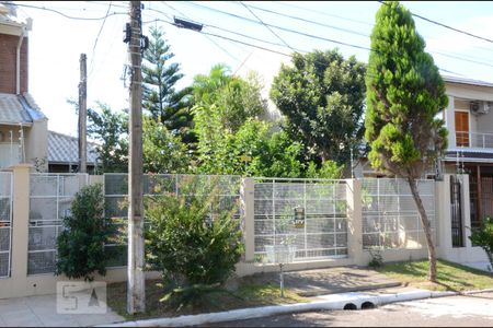 Casa para alugar com 350m², 4 quartos e 2 vagasFachada