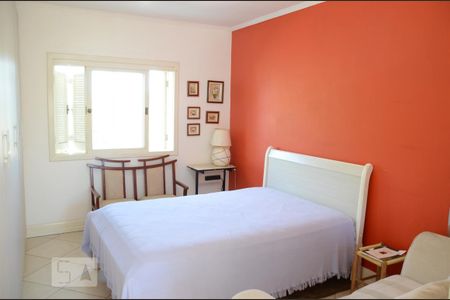 Casa para alugar com 350m², 4 quartos e 2 vagasQuarto