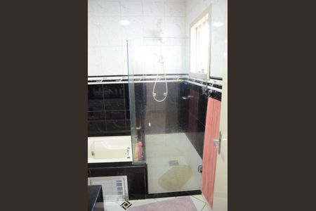 Casa para alugar com 350m², 4 quartos e 2 vagasBanheiro