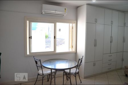 Casa para alugar com 350m², 4 quartos e 2 vagasQuarto