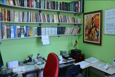 Casa para alugar com 350m², 4 quartos e 2 vagasQuarto