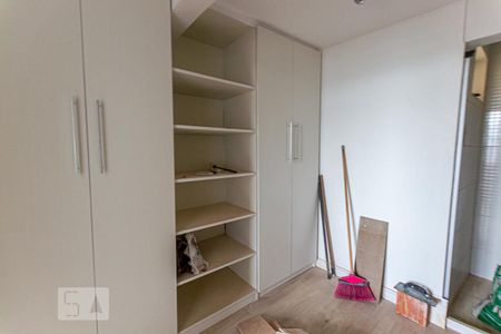 Apartamento para alugar com 70m², 2 quartos e 1 vagaCloset da Suite