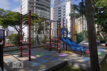Apartamento para alugar com 300m², 4 quartos e 4 vagasÁrea Comum - Playground