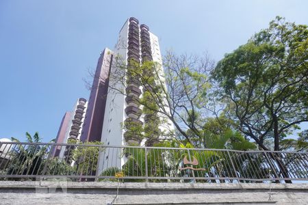 Apartamento para alugar com 300m², 4 quartos e 4 vagasFachada