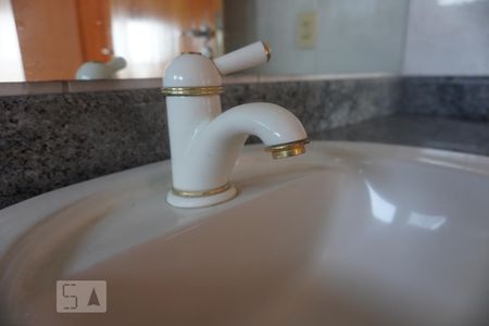 Apartamento para alugar com 300m², 4 quartos e 4 vagasBanheiro