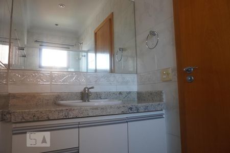 Apartamento para alugar com 300m², 4 quartos e 4 vagasBanheiro