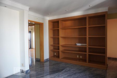 Apartamento para alugar com 300m², 4 quartos e 4 vagasSala de TV