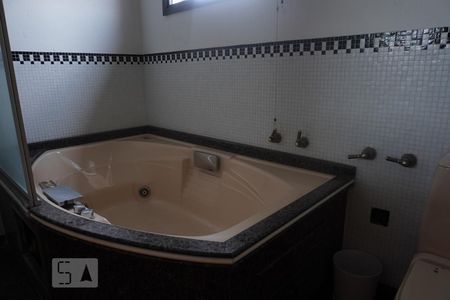 Apartamento para alugar com 300m², 4 quartos e 4 vagasBanheiro