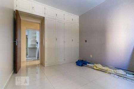 Apartamento à venda com 160m², 4 quartos e 2 vagasQuarto 4