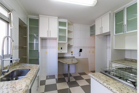 Apartamento à venda com 160m², 4 quartos e 2 vagasCozinha