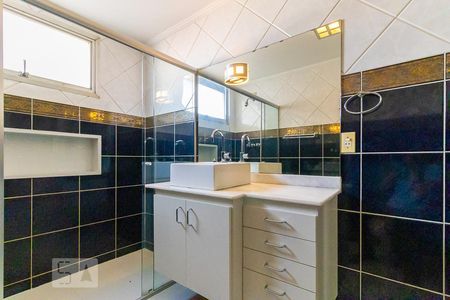 Apartamento à venda com 160m², 4 quartos e 2 vagasBanheiro social